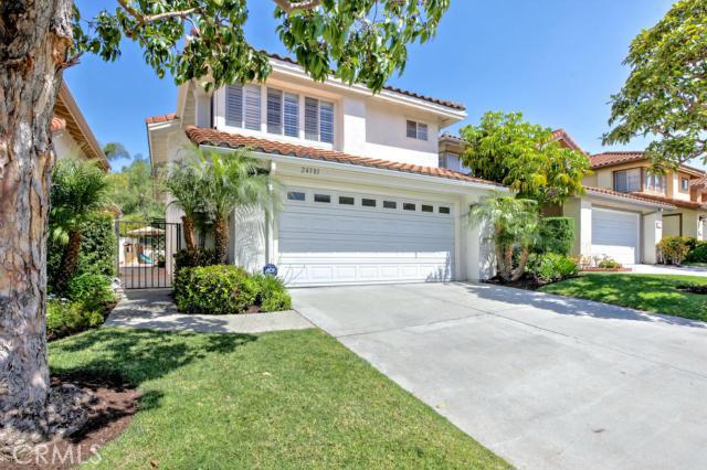 Beautiful curb appeal with private, gated entrance. - 24381 Mira Verde, Laguna Niguel CA 92677 - photo 1
