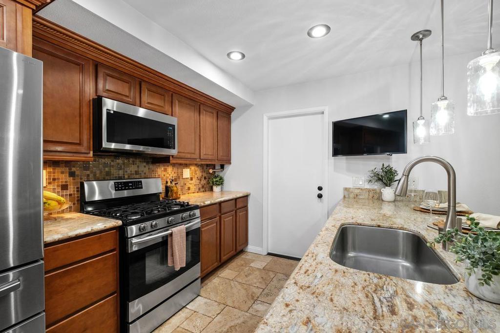 24455 Sutton Ln, Laguna Niguel CA 92677 - photo 10