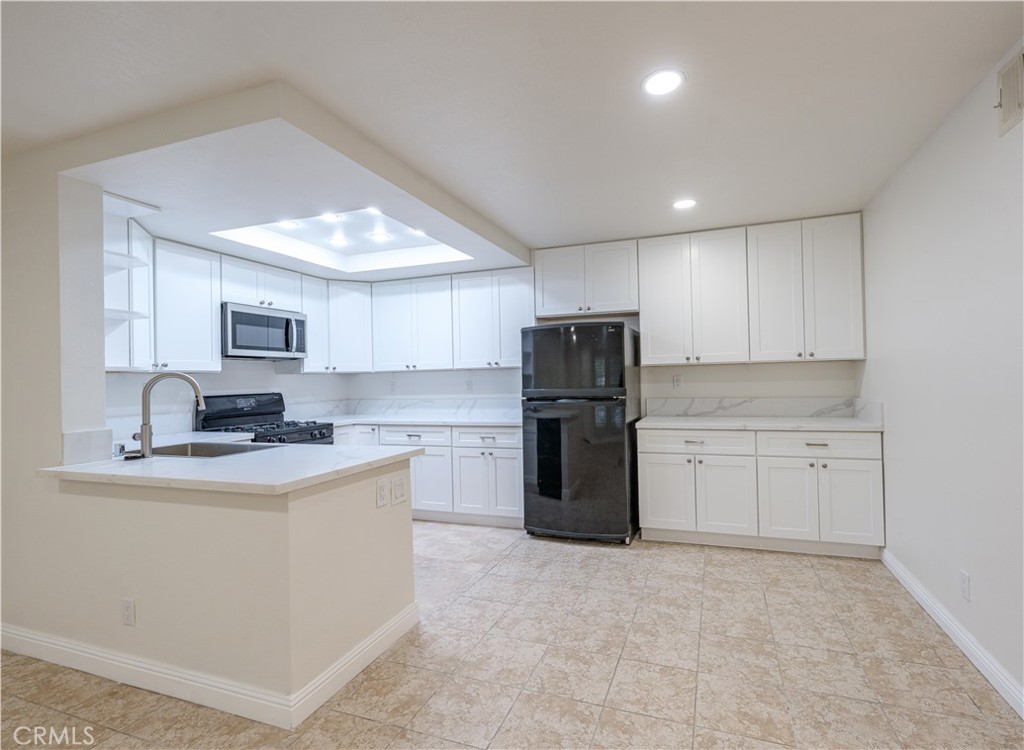 24505 Mozer, Laguna Niguel CA 92677 - photo 7
