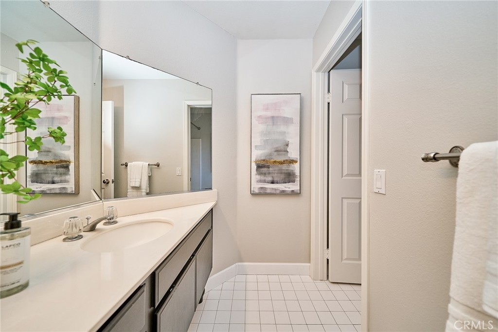 3rd Bathroom at 2nd Floor - 24535 Rue De Gauguin, Laguna Niguel CA 92677 - photo 31