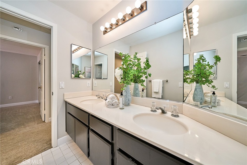 2nd Floor Bathroom - 24535 Rue De Gauguin, Laguna Niguel CA 92677 - photo 32