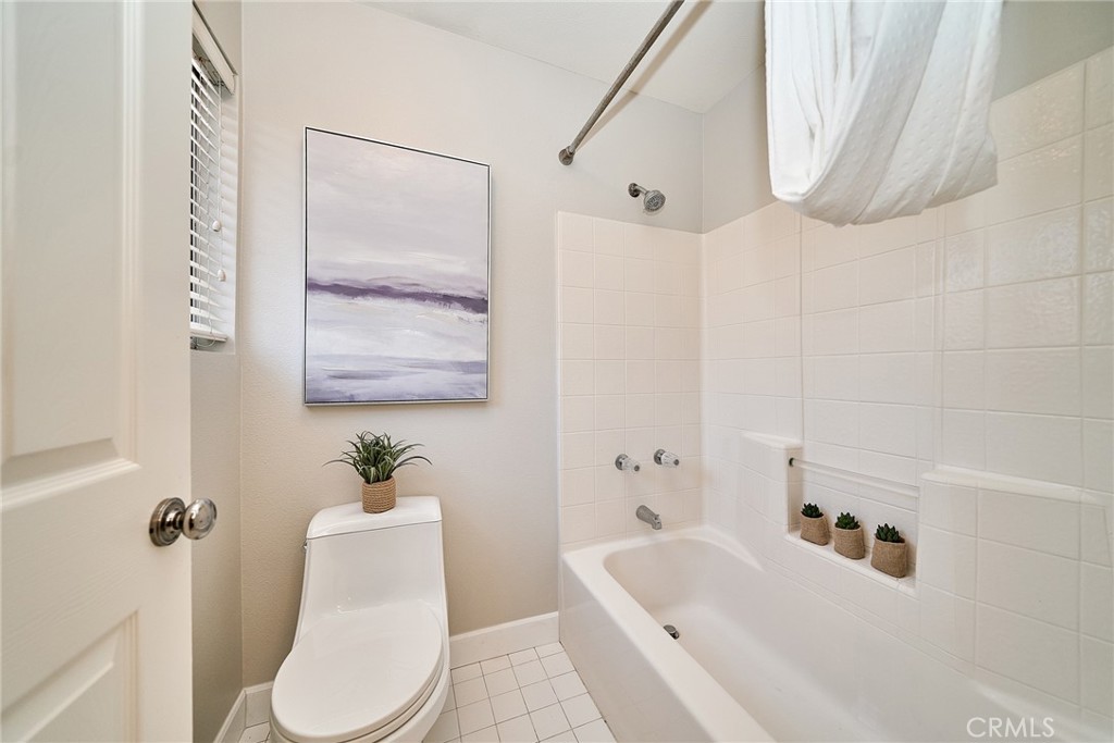 3Rd Bathroom Tube - 24535 Rue De Gauguin, Laguna Niguel CA 92677 - photo 33