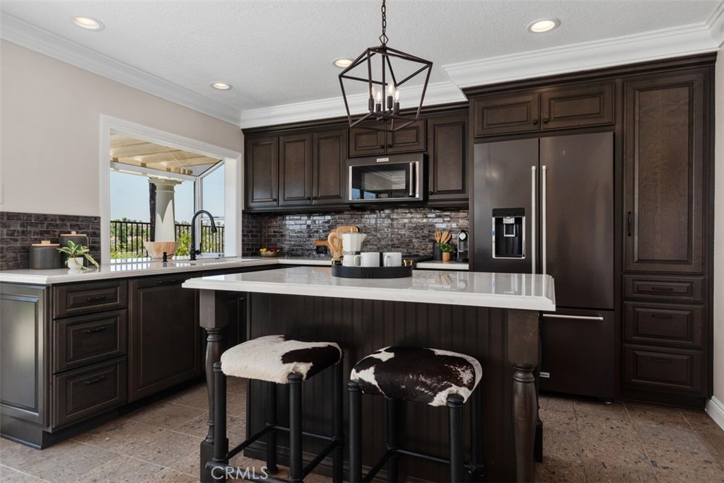 Kitchen w/ totally custom cabinetry - 24671 El Manzano, Laguna Niguel CA 92677 - photo 4