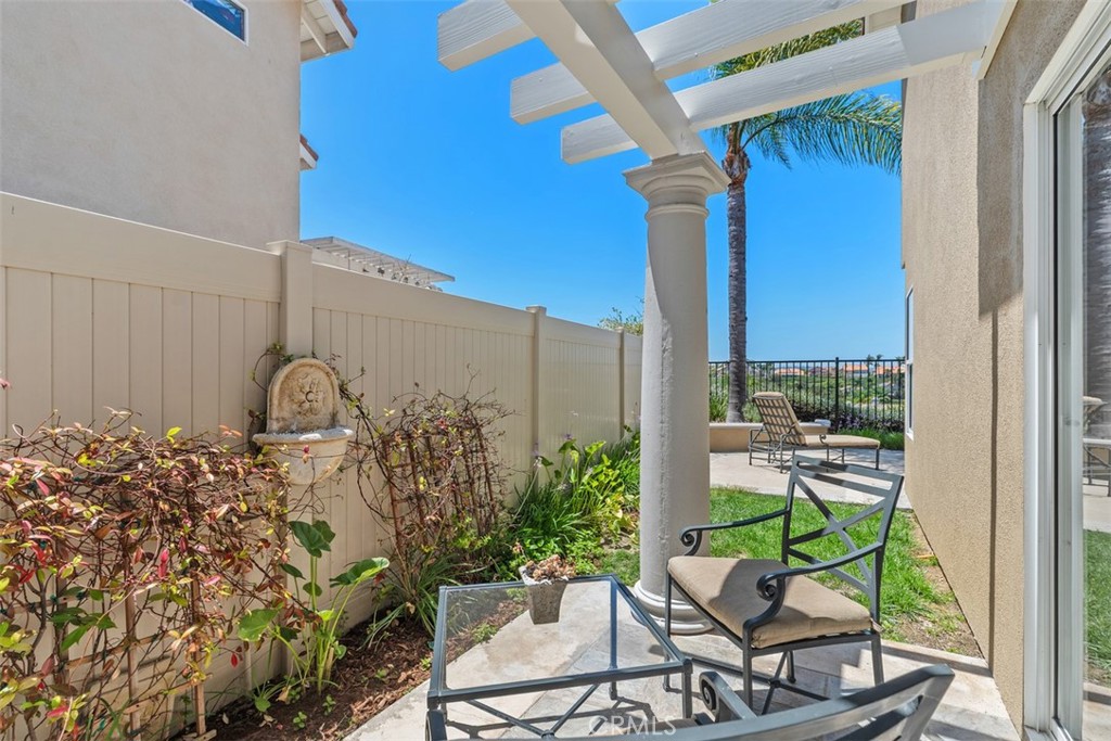 Second patio w/ fountain and jasmine - 24671 El Manzano, Laguna Niguel CA 92677 - photo 24