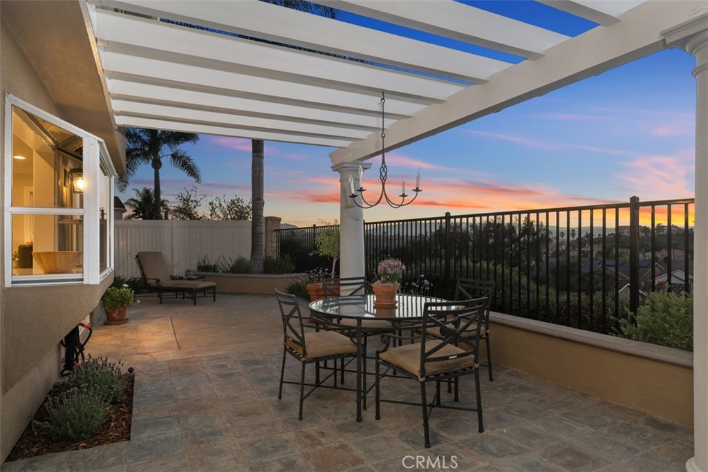 Stunning sunset view from backyard - 24671 El Manzano, Laguna Niguel CA 92677 - photo 36