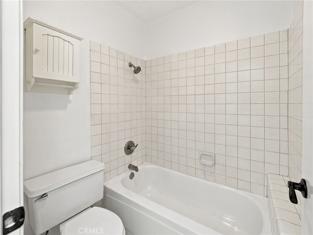 Main Bedroom Bath - 24879 Nueva Vista, Laguna Niguel CA 92677 - photo 16