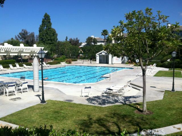 This property is located just a short distance from one of Beacon Hill's beautiful pool areas. - 25 Brighton Place 25, Laguna Niguel CA 92677 - photo 1