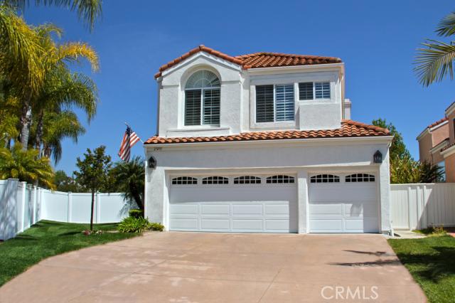 2,500+ SF of BEAUTIFUL on a cul-de-sac! 5 Bedrooms, 3 Baths, and a huge lot with a view. Pristine condition with quality - 25091 Eaton Lane, Laguna Niguel CA 92677 - photo 1