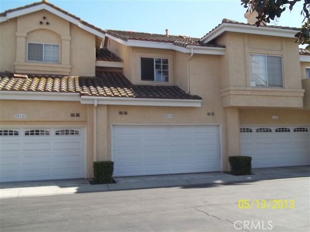 MIDDLE GARAGE LOCATION BUT END UNIT - 25136 Via Catalina, Laguna Niguel CA 92677 - photo 1