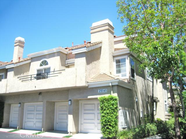 Beautiful two story, end unit has spacious master and a loft! - 25141 La Jolla Way H, Laguna Niguel CA 92677 - photo 1