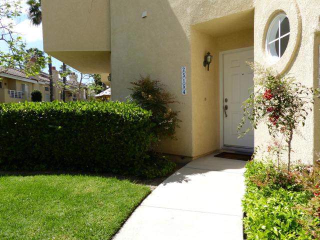 Private front entry, no steps, end unit - 25154 Via Azul, Laguna Niguel CA 92677 - photo 1