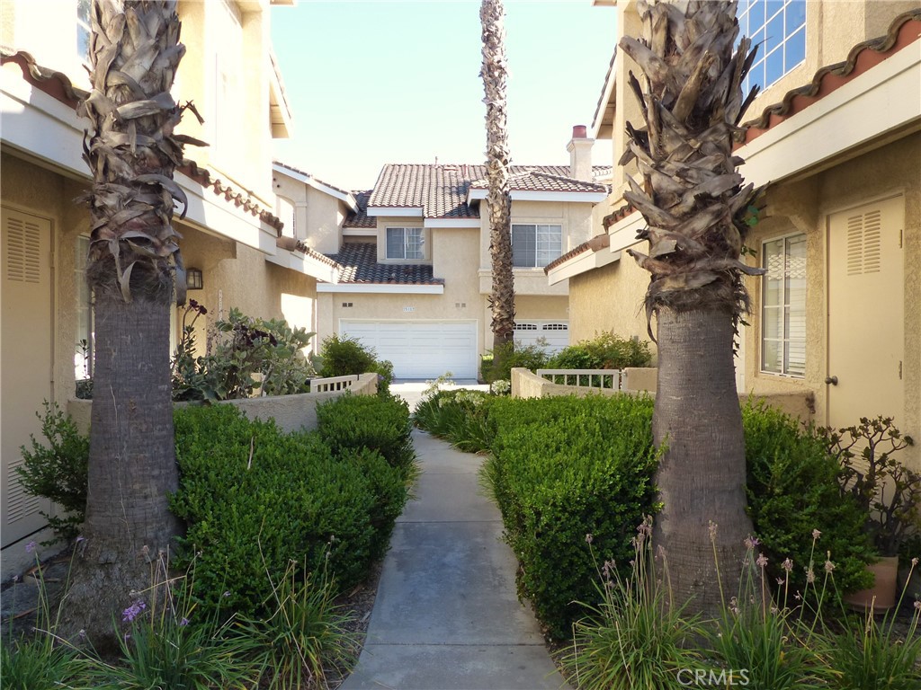 Walkway from street to Front Entry - 25155 Via Terracina, Laguna Niguel CA 92677 - photo 1