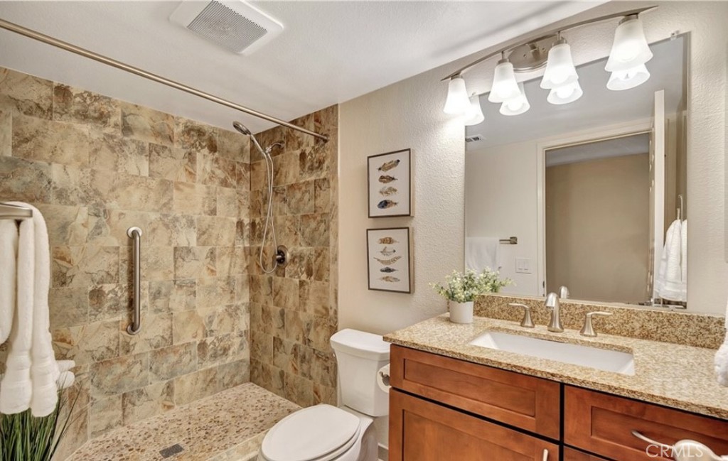 walk in shower - 25173 Via Terracina, Laguna Niguel CA 92677 - photo 14