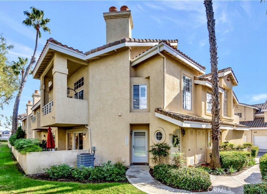quiet entrance - 25173 Via Terracina, Laguna Niguel CA 92677 - photo 19