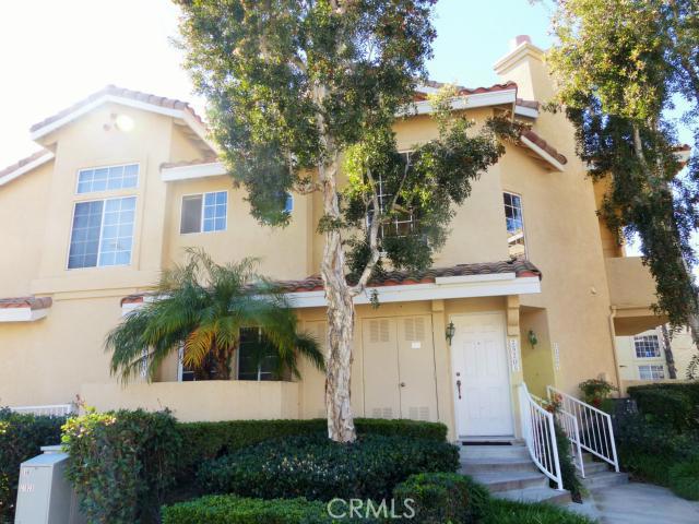 Front Exterior - end unit, 2 balconies - 25205 Via Veracruz, Laguna Niguel CA 92677 - photo 1