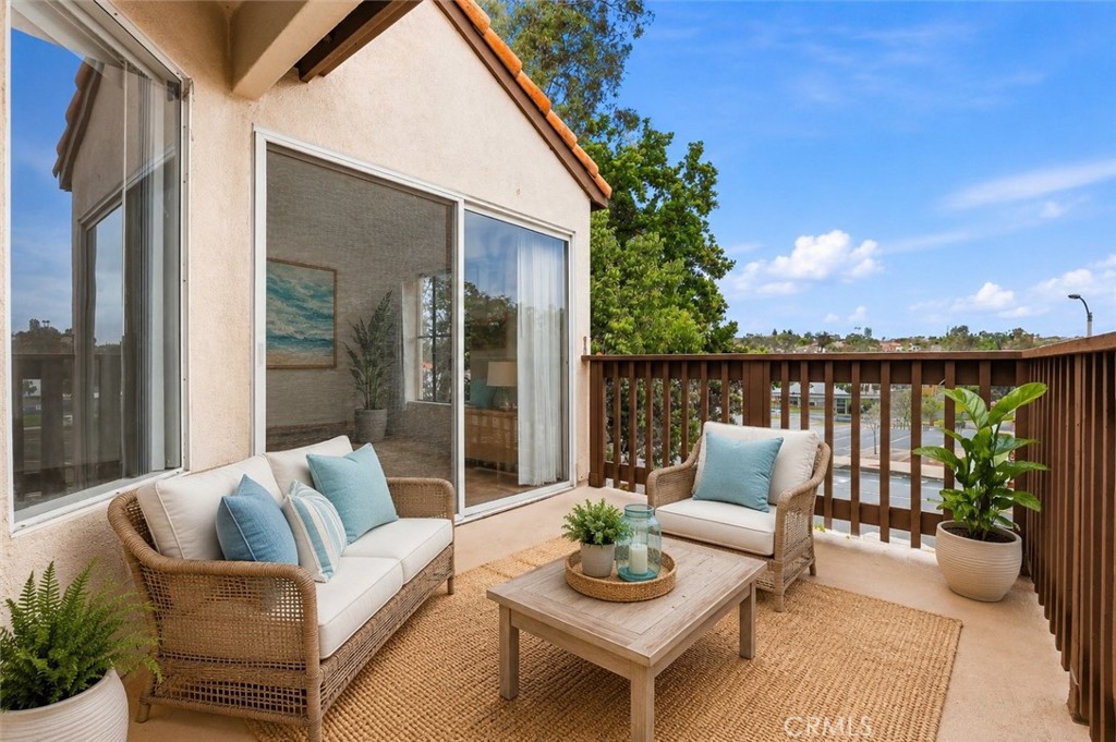 Virtual Stage - 25274 Via Lido, Laguna Niguel CA 92677 - photo 3