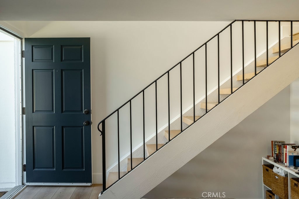 Entry with staircase - 25655 Paseo La Cresta 47, Laguna Niguel CA 92677 - photo 3