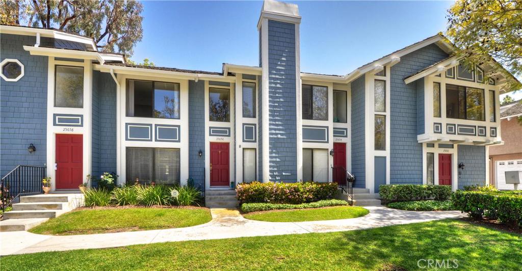 Charming Sparrow Hill community with sidewalks and landscaping. - 25656 Paseo La Cresta 50, Laguna Niguel CA 92677 - photo 1