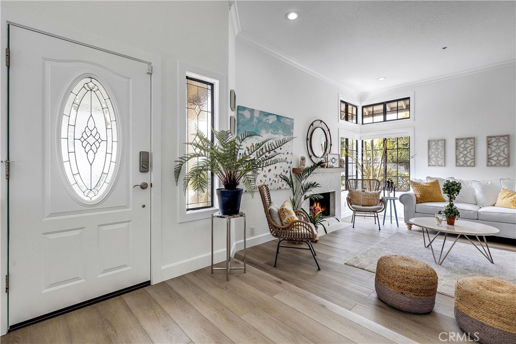 Beautiful Coastal living decor. - 25662 Cresta Loma, Laguna Niguel CA 92677 - photo 6