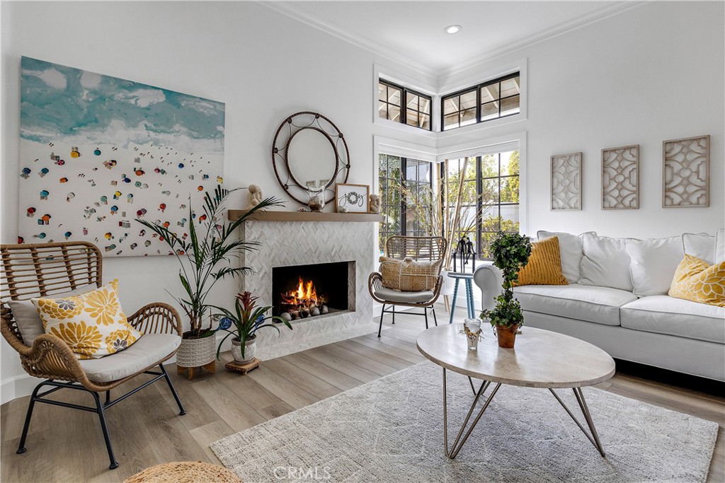 Bright and airy. - 25662 Cresta Loma, Laguna Niguel CA 92677 - photo 9