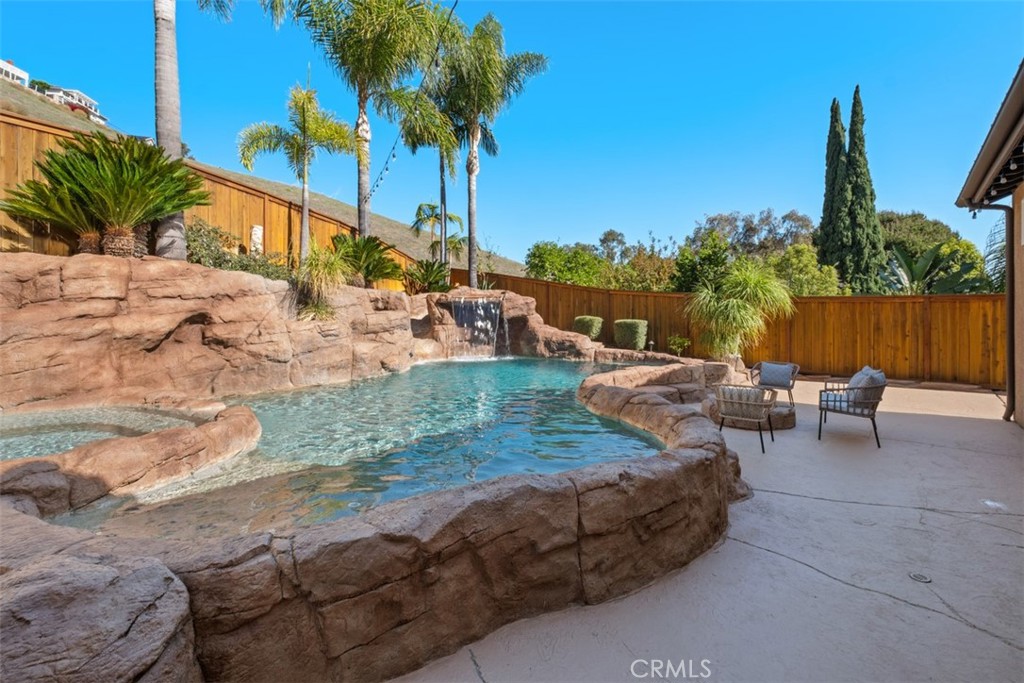 25861 Avatar, Laguna Niguel CA 92677 - photo 36