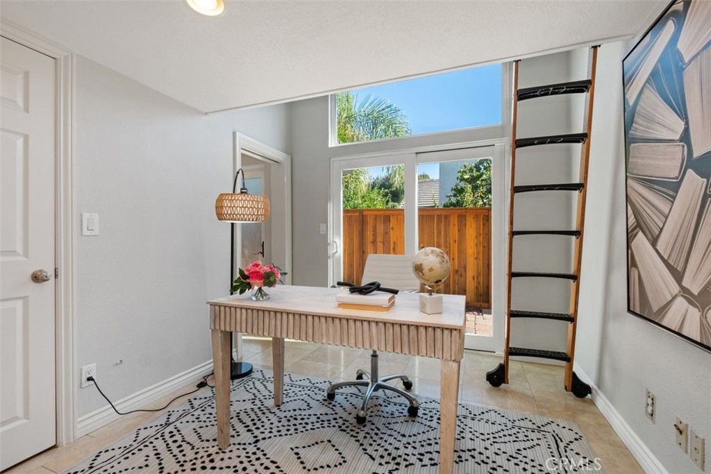 25861 Avatar, Laguna Niguel CA 92677 - photo 18