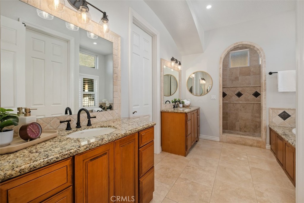 25861 Avatar, Laguna Niguel CA 92677 - photo 24
