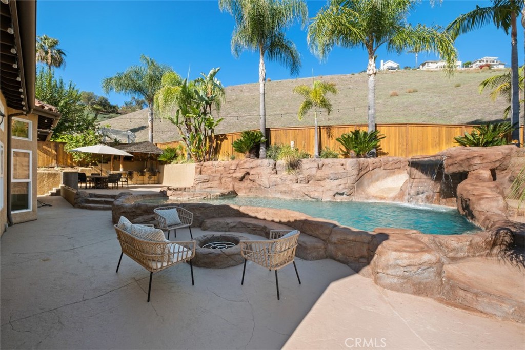25861 Avatar, Laguna Niguel CA 92677 - photo 32