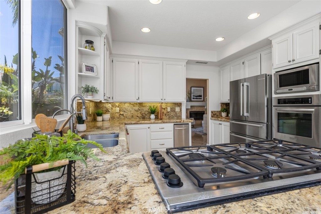 26 Larkfield Ln, Laguna Niguel CA 92677 - photo 12