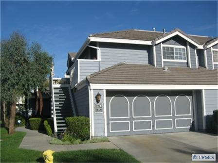 Upstairs townhouse with driveway, 2 car garage and direct garage access. - 27 PORTLAND Place 15, Laguna Niguel CA 92677 - photo 1