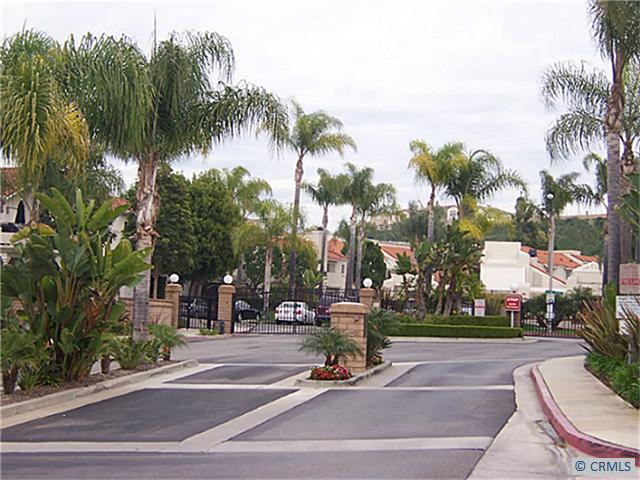 Upscale gated community in fabulous neighborhood of Laguna Niguel. Close to shopping,restaurants,banks,freeways and toll - 27218 RYAN Drive, Laguna Niguel CA 92677 - photo 1