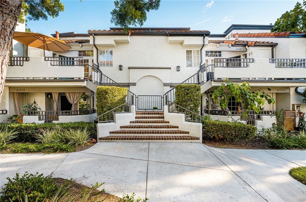 Well Maintained community - Freshly painted - 27272 Ryan Dr, Laguna Niguel CA 92677 - photo 2