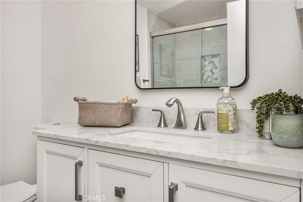New Vanity and Quartz counters in Bath - 27272 Ryan Dr, Laguna Niguel CA 92677 - photo 8