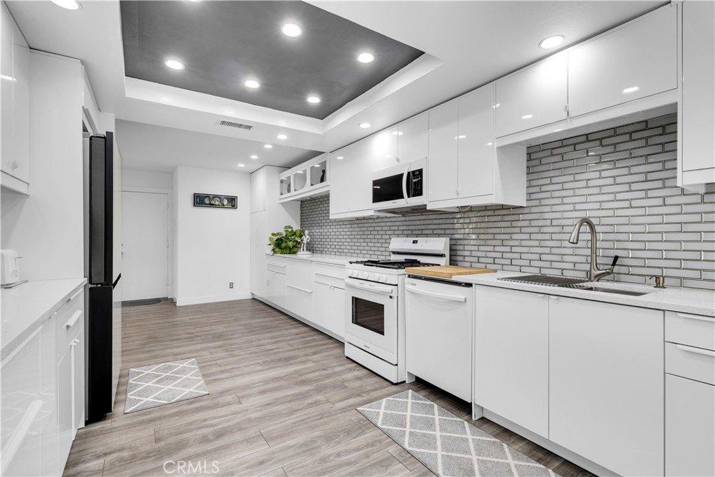 27408 Hyatt Court, Laguna Niguel CA 92677 - photo 8