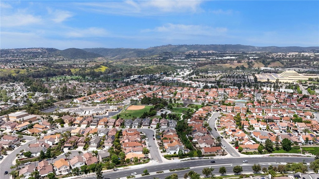 Community View - 27781 Country Lane Rd, Laguna Niguel CA 92677 - photo 46