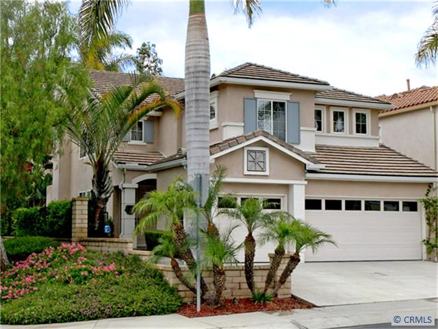 3 Car garage with direct access - 27871 COUNTRY LANE Road, Laguna Niguel CA 92677 - photo 1