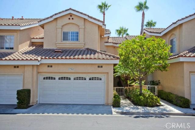 Welcome to 27962 Via Janeiro! Two story townhome with nearly 1,400 square feet located in the Del Prado neighborhood of - 27962 Via Janeiro, Laguna Niguel CA 92677 - photo 1