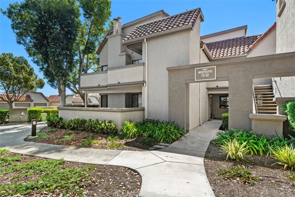 28081 Montecito 7, Laguna Niguel CA 92677 - photo 3