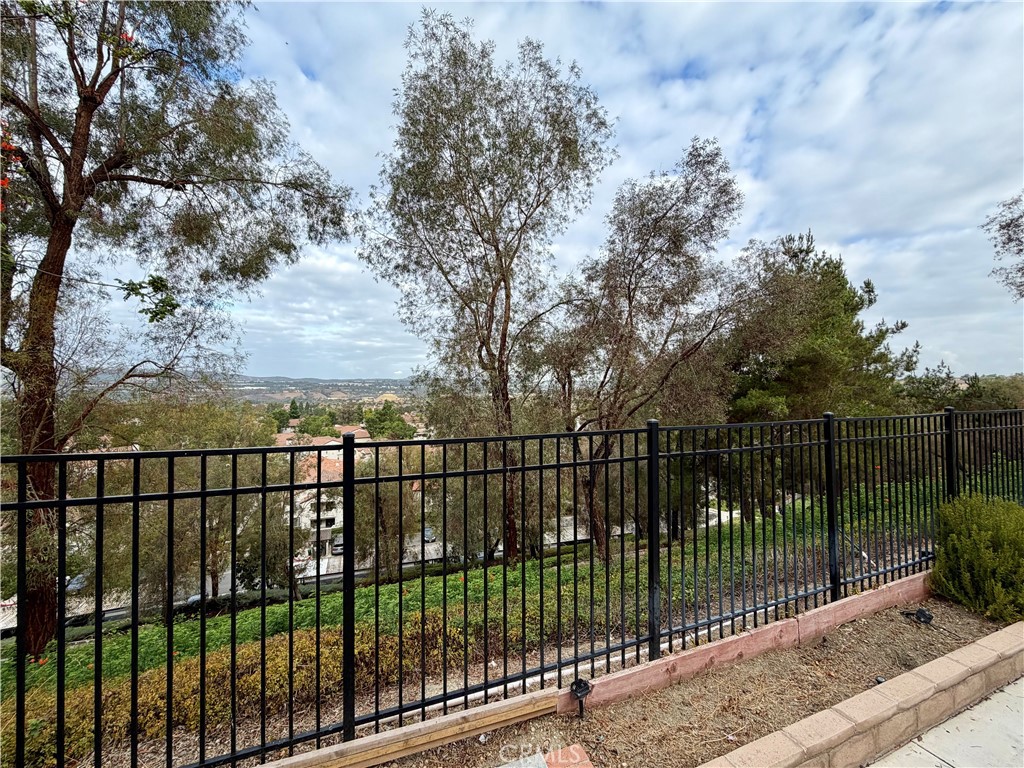 28127 Via Luis, Laguna Niguel CA 92677 - photo 3