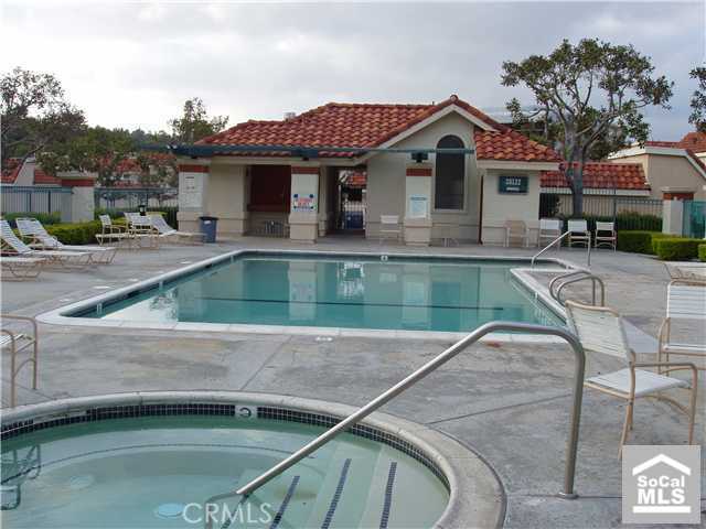 community pool and spa - 28142 MARIPOSA 155, Laguna Niguel CA 92677 - photo 1