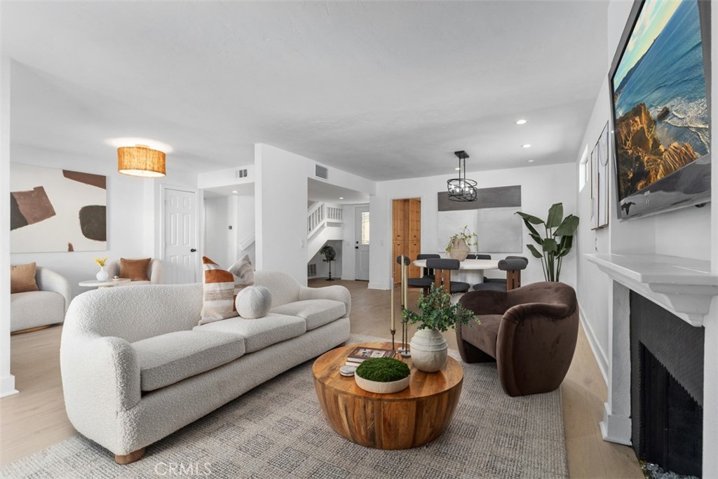 Open concept living area - 28182 Carpenteria Court, Laguna Niguel CA 92677 - photo 7
