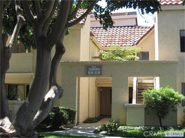 Entryway to front door of unit - 28212 Sorrento 95, Laguna Niguel CA 92677 - photo 1