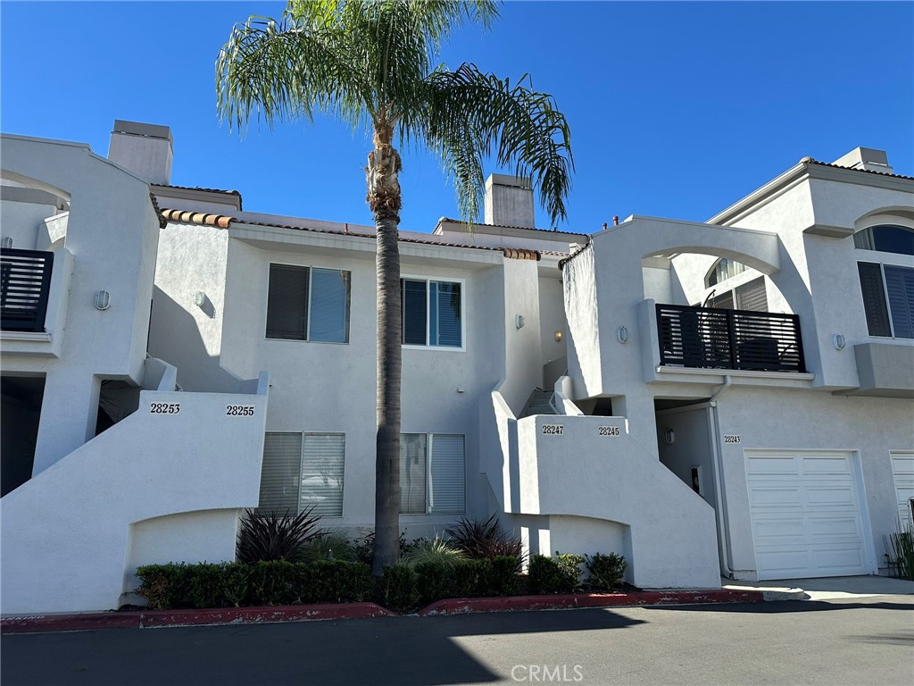 Very moden Community - 28247 Via Fierro, Laguna Niguel CA 92677 - photo 1