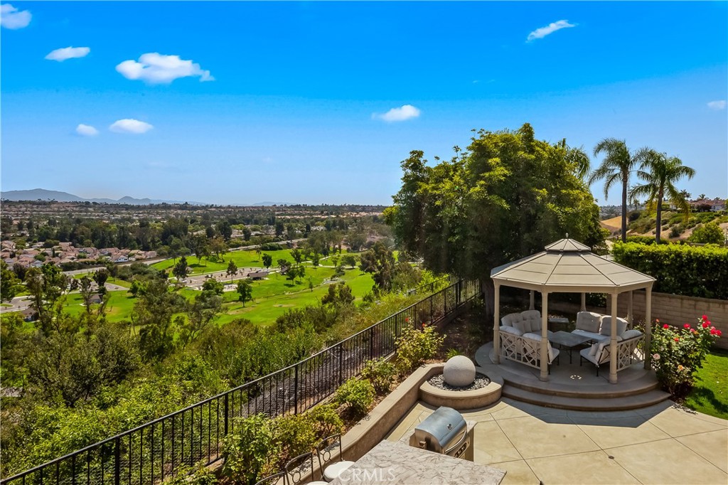 Welcome to 25386 Chat Drive, a view home in the beautiful costal city of Laguna Niguel. - 28356 Chat Drive, Laguna Niguel CA 92677 - photo 1