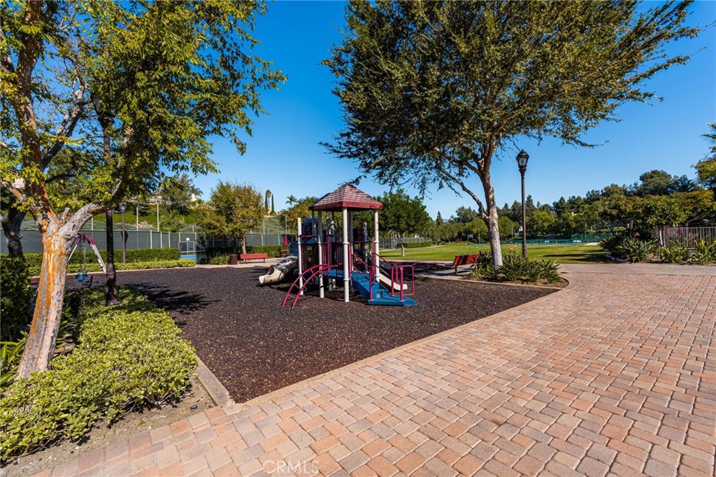 28426 Via Nandina, Laguna Niguel CA 92677 - photo 30