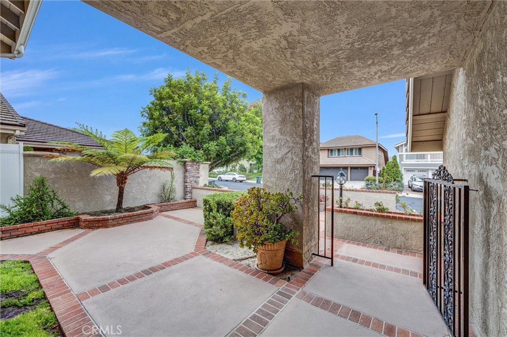28562 Silverton, Laguna Niguel CA 92677 - photo 8