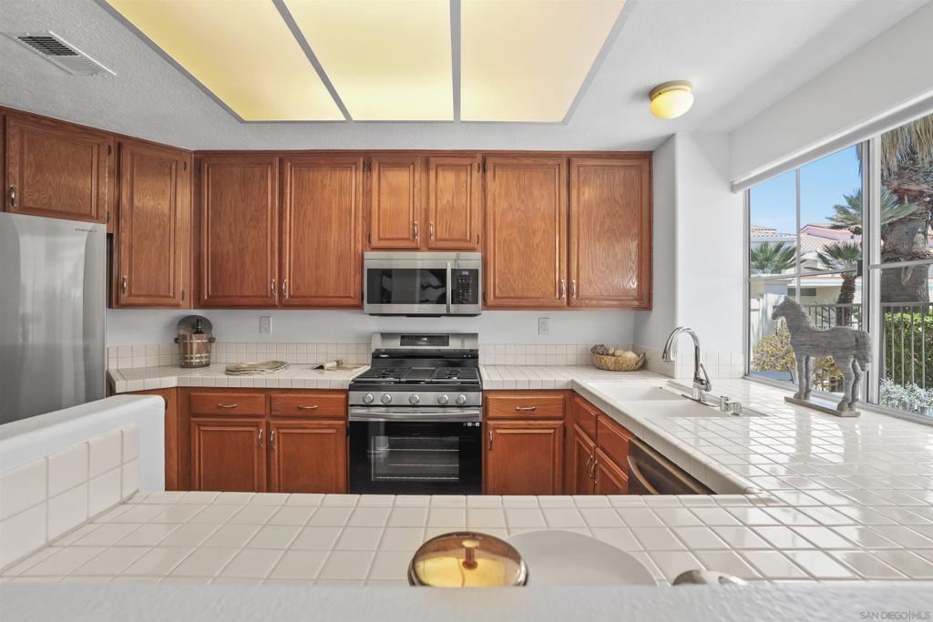 28634 Via Valdez, Laguna Niguel CA 92677 - photo 21