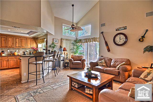 2 story family room - 28661 VISTA LADERA, Laguna Niguel CA 92677 - photo 1