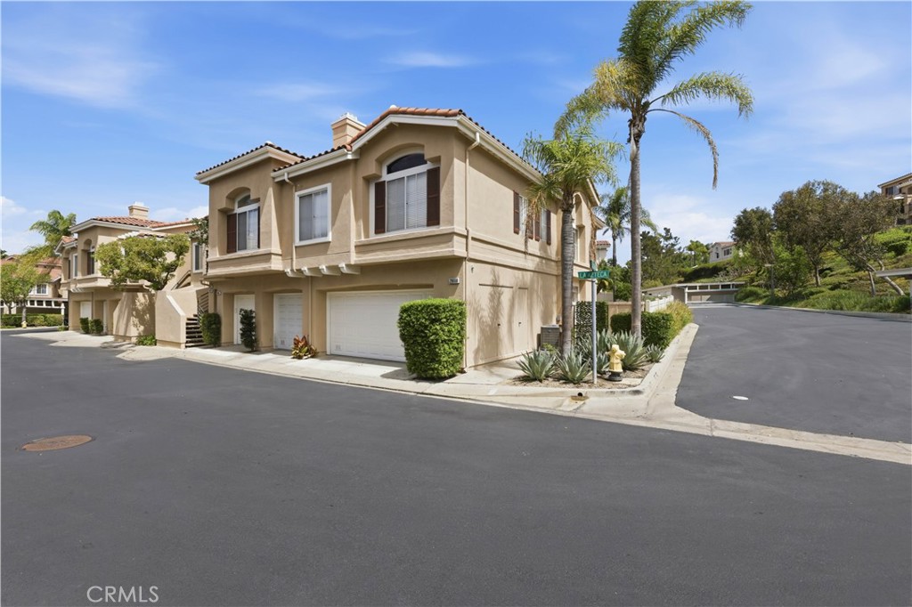 28668 La Azteca, Laguna Niguel CA 92677 - photo 3