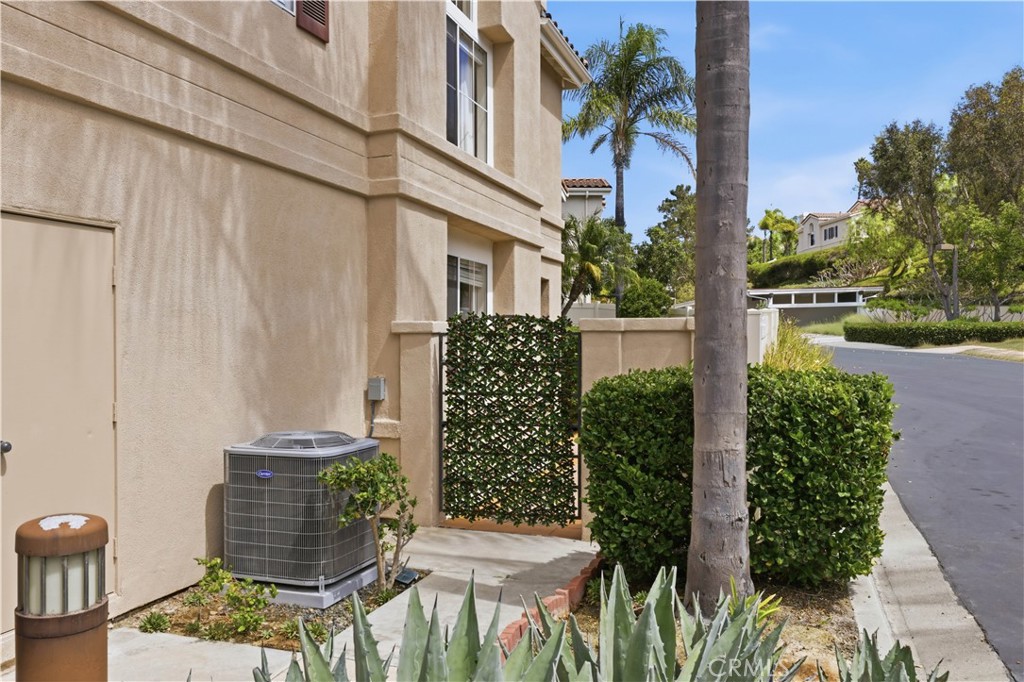 28668 La Azteca, Laguna Niguel CA 92677 - photo 4